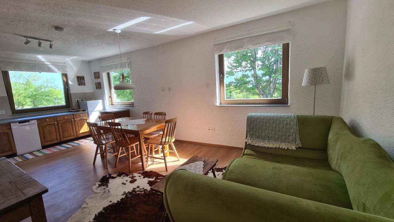 Forestside House Gacka With Relax Area Sinac Exterior photo